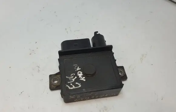 BMW 3 E46 Glow plug pre-heat relay 7786821 12217786821 7801200