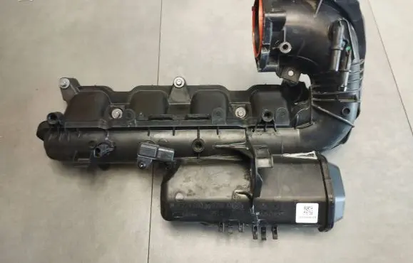 Mercedes-Benz GLC X253 C253 Intake manifold A2740900037 2510