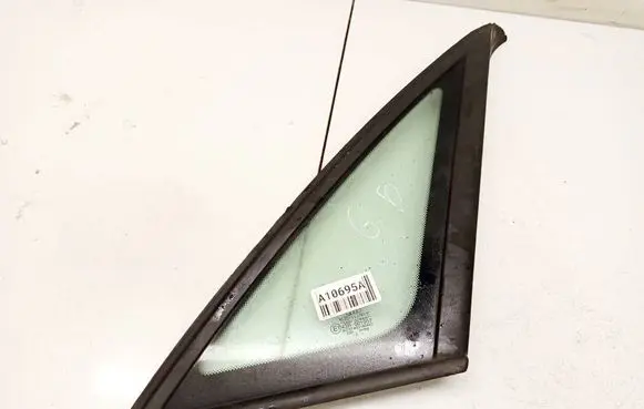 Audi A4 S4 B5 8D Rear side window as2
