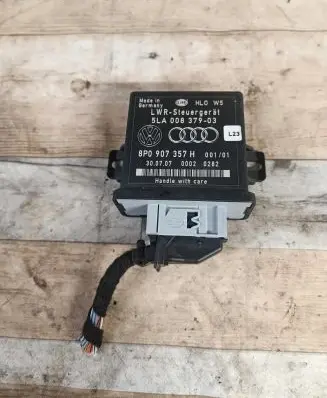 Audi A6 S6 C6 4F Light module LCM 5LA00837903 8P0907357H