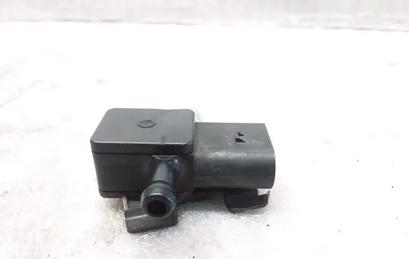 BMW 1 E81 E87 Exhaust gas pressure sensor 7805152