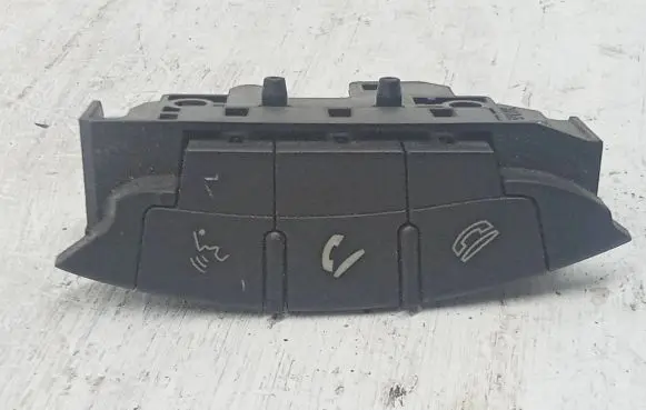 Mitsubishi Outlander Other switches/knobs/shifts 75B474