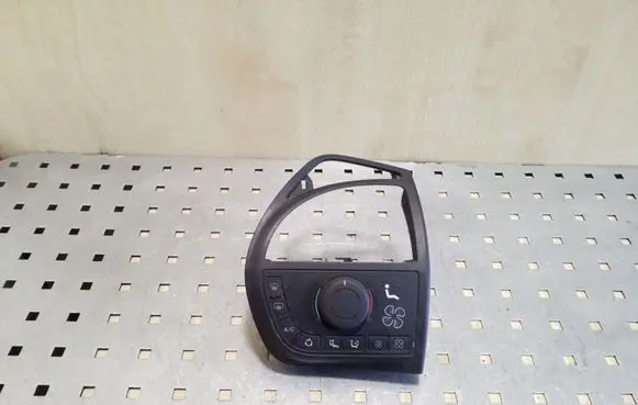 Citroen C4 I Picasso Climate control unit 9650868677 A83007500
