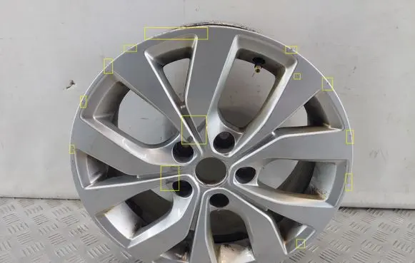 R16 alloy rim