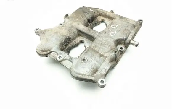 Subaru Legacy Rocker cam cover 
