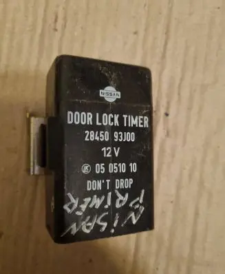 Nissan Primera Other control units/modules 2845093J00 05051010