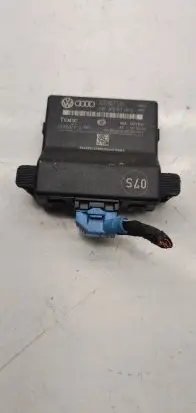 Volkswagen PASSAT B6 Gateway control module 3C0907530C 3C0907951A