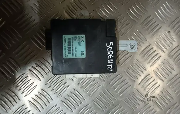 KIA Sorento Door central lock control unit/module 954003E310 10R021806