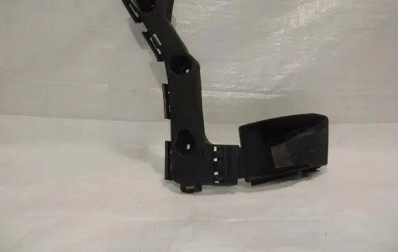 Ford C-MAX II Rear bumper mounting bracket AM51-17A881-BC