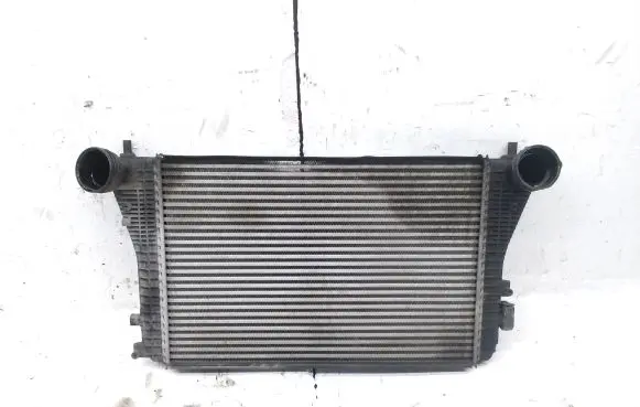 Volkswagen PASSAT B6 Intercooler radiator 3C0145805R