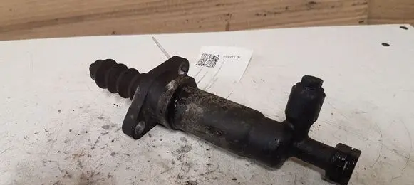 Mini One - Cooper Clubman R55 Clutch master cylinder 6798372