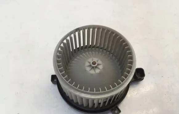 Nissan Juke II F16 Heater fan/blower 272V06UA0B