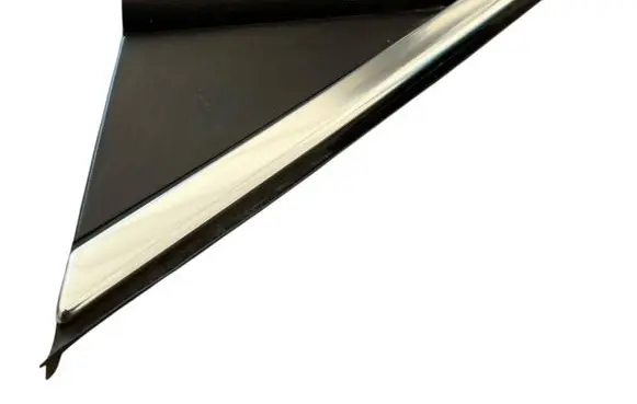 Opel Astra K Fender end trim 39041995 482722431