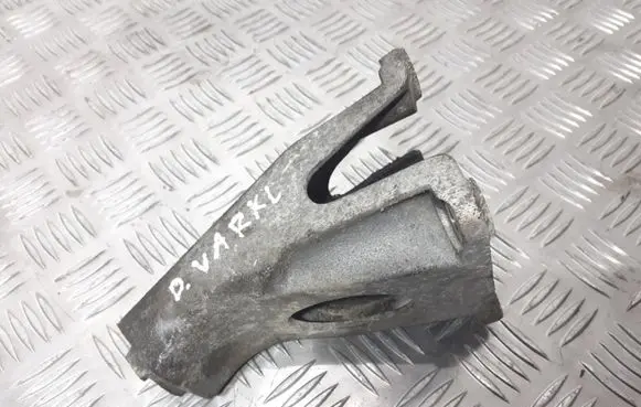 Audi A8 S8 D3 4E Engine mounting bracket 4E0199308BG
