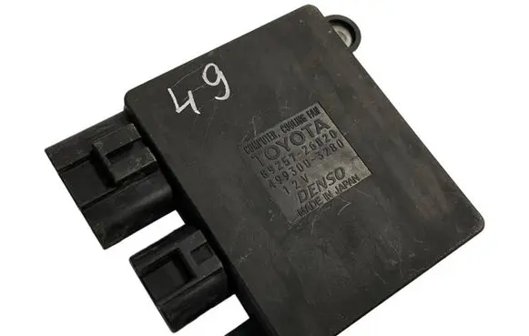 Lexus RX 330 - 350 - 400H Fan control module 8925726020 4993003280