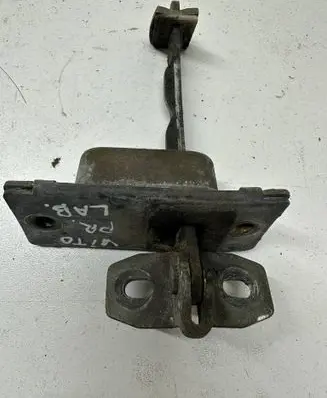 Mercedes-Benz Vito Viano W638 Front door check strap stopper 483642