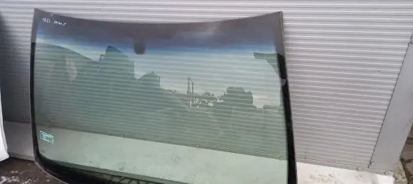 Opel Vectra C Front windscreen/windshield window 