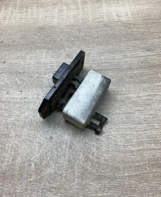 Mitsubishi Space Star Heater blower motor/fan resistor 8D281