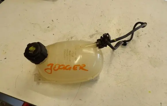 Dacia Jogger Coolant expansion tank/reservoir