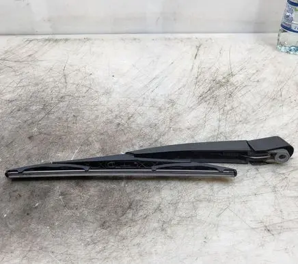 Ford Mondeo MK IV Rear wiper blade arm