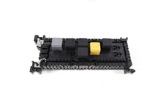 Mercedes-Benz ML W166 Fuse module A1669063901
