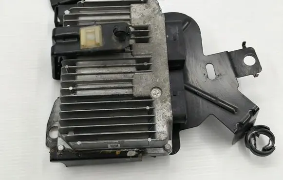 BMW 3 E46 Engine control unit/module ECU 7516809
