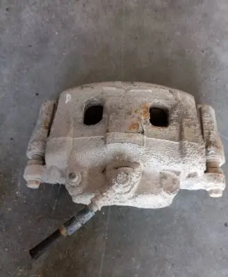Front brake caliper