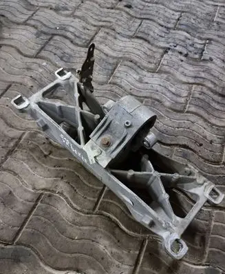 Jaguar XF X250 Gearbox mounting bracket NOCODE