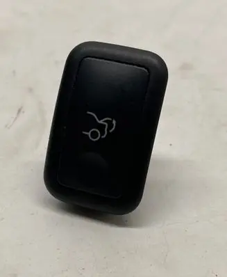 Mercedes-Benz C W204 Tailgate opening switch A2048707051