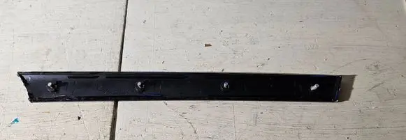 BMW 3 E46 Dashboard glove box trim 8213993