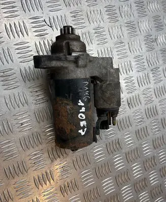 Volkswagen Golf VI Starter motor 1005831660