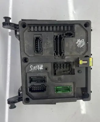 Volkswagen Sharan Fuse module 7M3962258L S08152001