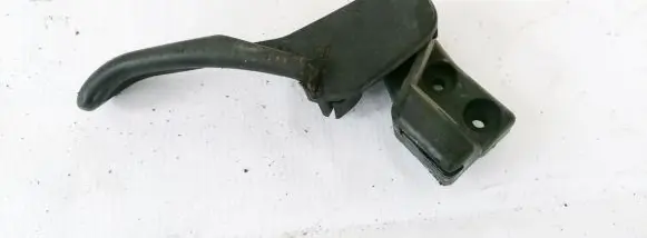 Volkswagen PASSAT B5.5 Engine bonnet (hood) release handle 3B1823533