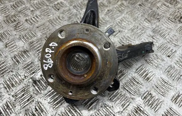 Peugeot 2008 II Front wheel hub
