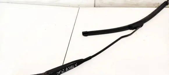 Opel Astra G Front wiper blade arm 90559553