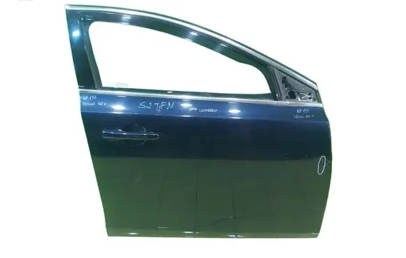 Volvo V40 Front door PRZOD PRAWE