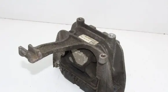 Volkswagen Golf VII Engine mount bracket 5Q0199262BJ