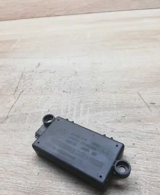BMW 3 E90 E91 Alarm control unit/module 6989713
