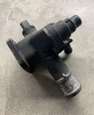 Ford Galaxy Thermostat housing 038121133J