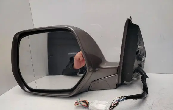 Honda CR-V Front door electric wing mirror 15D17