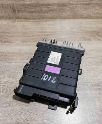 Volkswagen PASSAT B3 Engine control unit/module ECU 0261200860 8A0907404CB