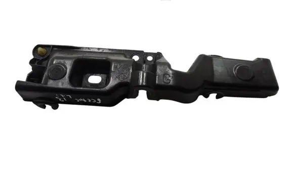 Front bumper mounting bracket