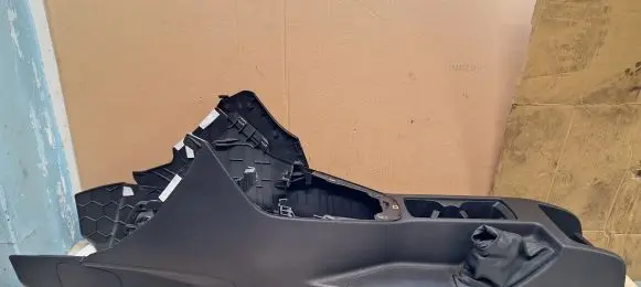 Ford Focus Center console