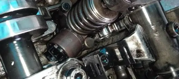 Audi A4 S4 B7 8E 8H Fuel injector 03G130073G
