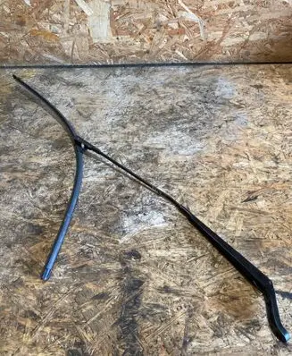 Peugeot 407 Front wiper blade arm D25DAGCP