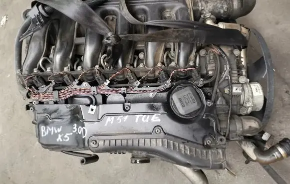 BMW 5 E60 E61 Engine