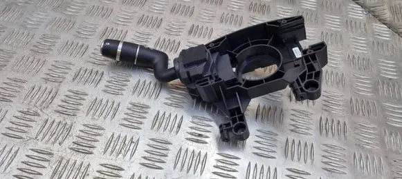 Land Rover Discovery 4 - LR4 Wiper control stalk CH2213N064BB