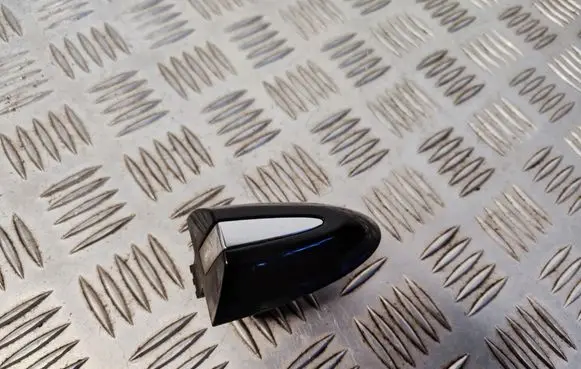 Jaguar XJ X351 Rear door handle cover EW93224A44A