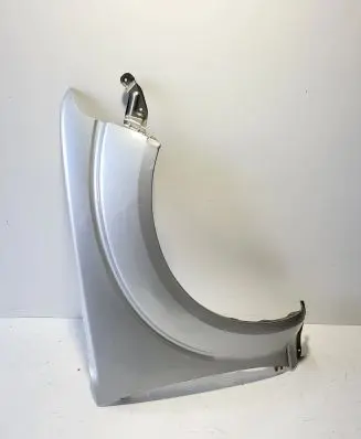 Nissan Pathfinder R51 Fender
