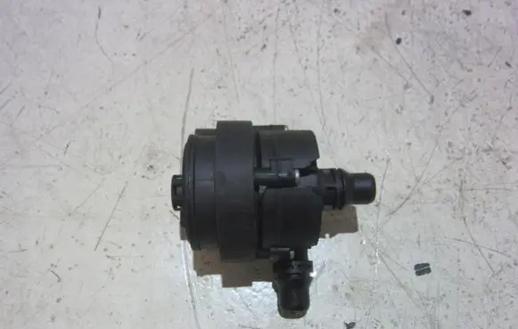 BMW X1 F48 F49 Electric auxiliary coolant/water pump 11518605322